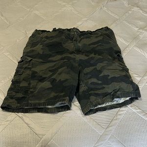 Men’s Kingsize camo cargo shorts